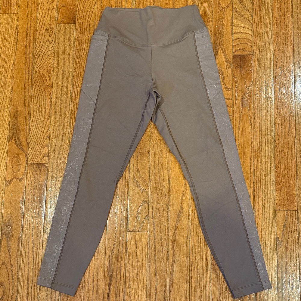 PINK Victoria’s Secret active mauve colored leggings - size small